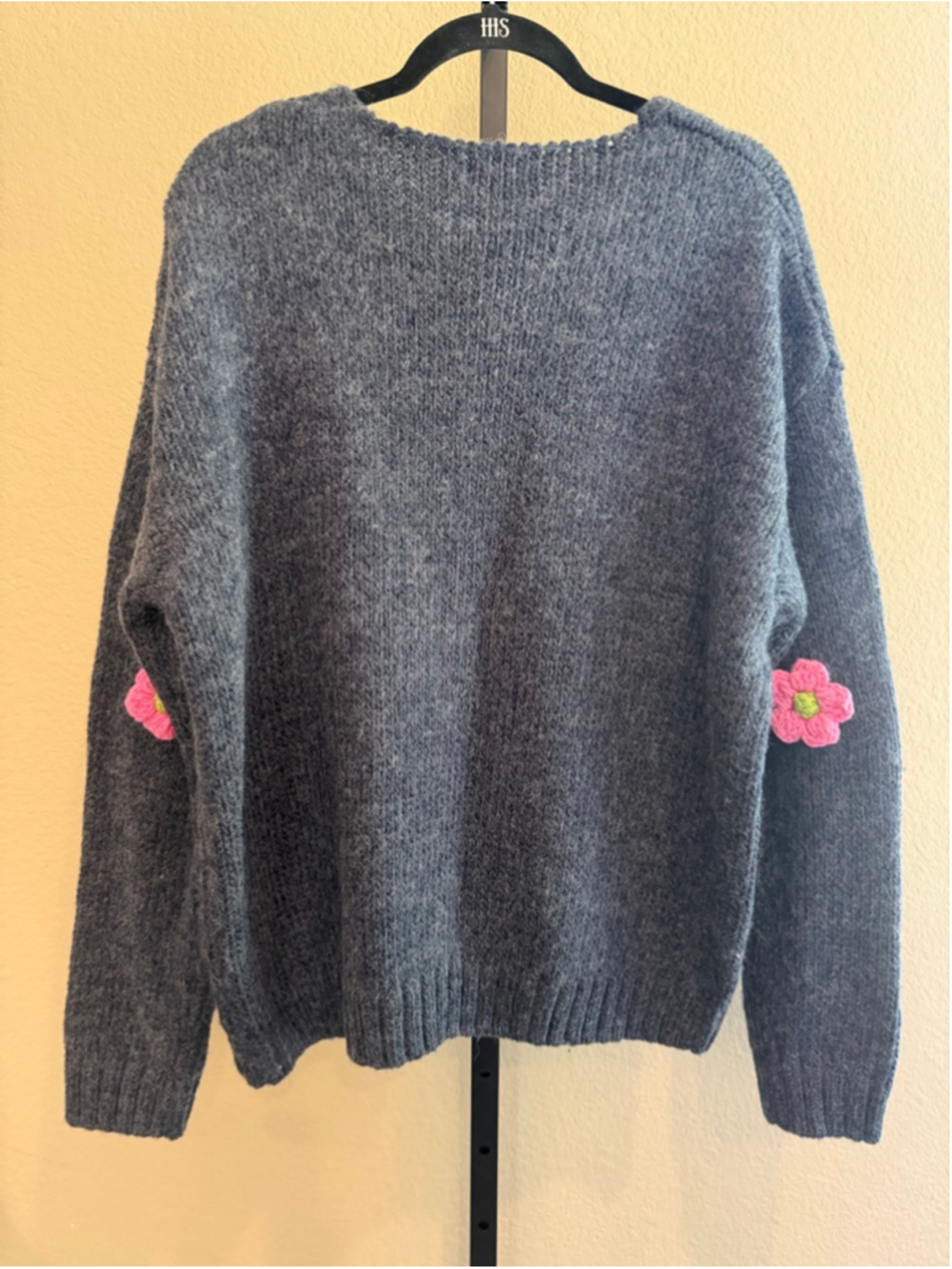 Easel 3D Flower Appliqués Chunky Sweater in Charcoal Grey Size S - Picture 3 of 8